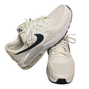 Women’s Nike Air Max Excee Size 8.5 White/Black CD5432-101